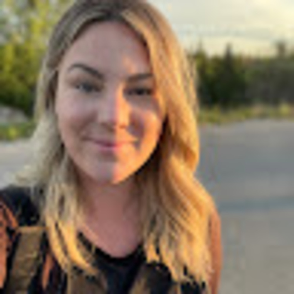 Meet your Posher, Stephanie